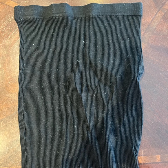 Hera Collection Black Ribbed Top - Picture 3 of 3